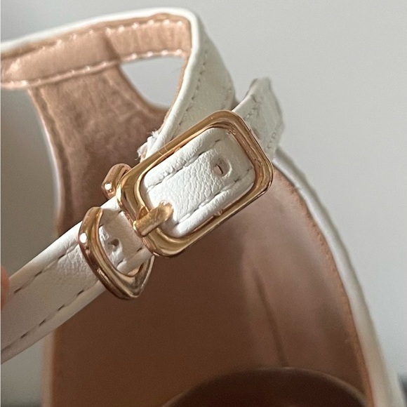 White Stiletto Sandal Heel with Strap - Picture 6 of 7